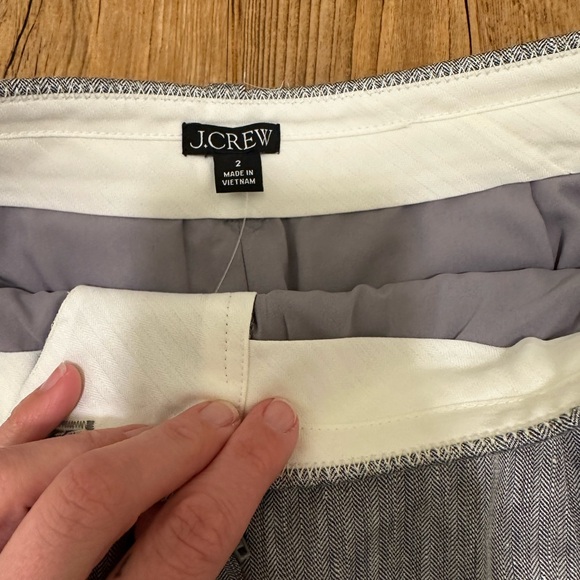 NWT J. Crew Women's Gray Trouser Shorts sz 2 - Picture 2 of 5